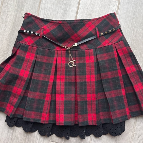 Red Plaid Pleated Mini Skirt with Lace Hem and Buckle Detail Size Small - Picture 2 of 4